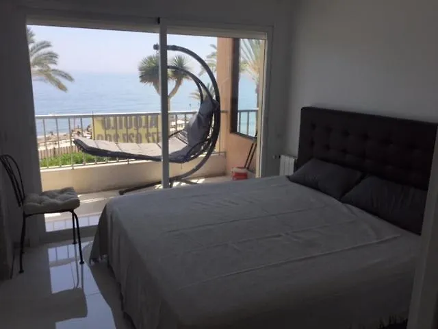アパート Apartamento Diana Marbella Primera Linea De Playa スペイン